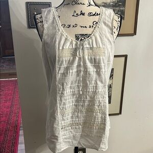 Eddie Bauer White Textured Tank Top 100% Cotton, Medium, boho, cottagecore